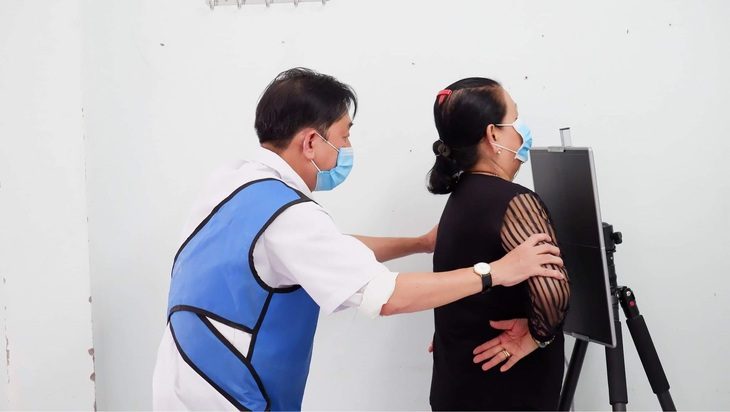 Tầm soát lao bằng cách sử dụng X-quang ngực và xét nghiệm Genexpert sẽ giúp phát hiện vi khuẩn lao - Ảnh: Trung tâm Kiểm soát bệnh tật TP.HCM