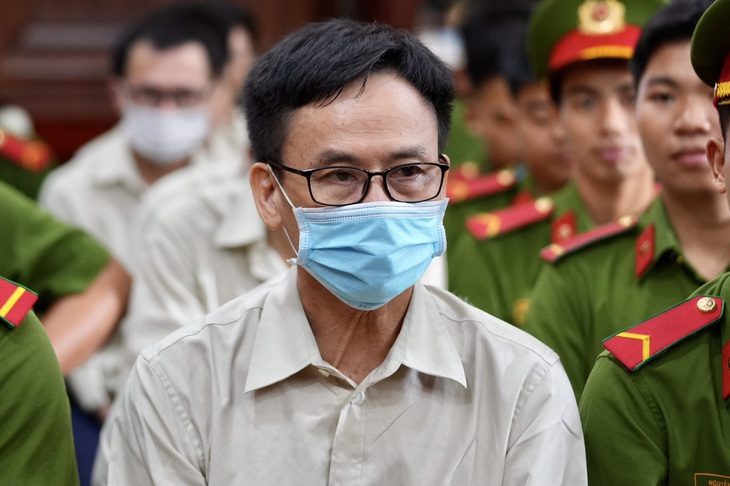 Cựu Cục trưởng Cục đăng kiểm Việt Nam nhận - Ảnh 1.