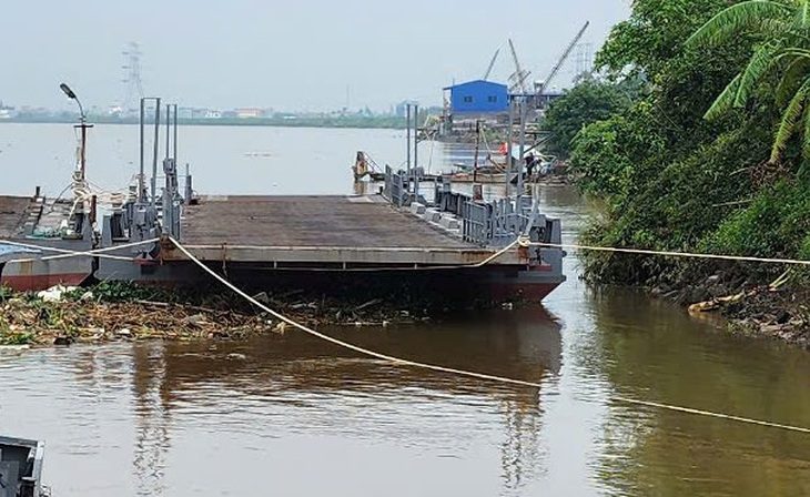 Công bố tình huống khẩn cấp về thiên tai để sớm sửa cầu phao Ninh Cường - Ảnh 1.