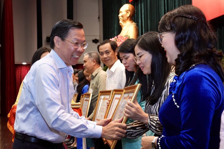 Chủ tịch Phan Văn Mãi: Mở rộng cho sinh viên các tỉnh vay vốn học tập tại TP.HCM - Ảnh 1.