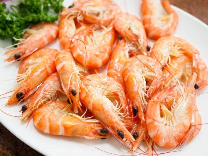 Điều gì xảy ra khi ta ăn quá nhiều tôm? - Ảnh 1. Điều gì xảy ra khi ta ăn quá nhiều tôm? - Ảnh 1.