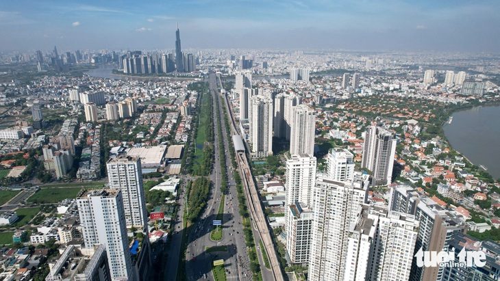 Luật Đất đai, Nhà ở, Kinh doanh bất động sản sẽ có hiệu lực từ 1-8 nếu được Quốc hội thông qua - Ảnh: NGỌC HIỂN