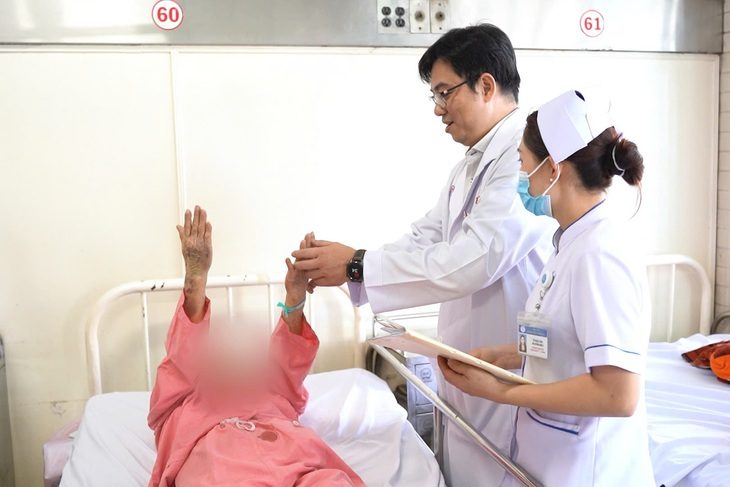 3 bước sơ cứu người bệnh đột quỵ tại nhà - Ảnh 1.