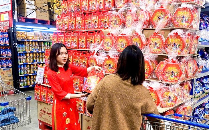 Bánh mứt kẹo thương hiệu Việt ‘hút’ khách dịp Tết 2025 - Ảnh 1.